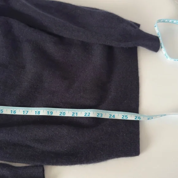 C by Bloomingdale's Women's Blue 100% Cashmere Cardigan Set - Picture 3 of 8